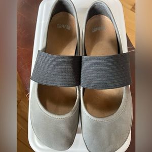Camper Grey Suede Ballerina Flats-Women’s EUR 38/US 8
